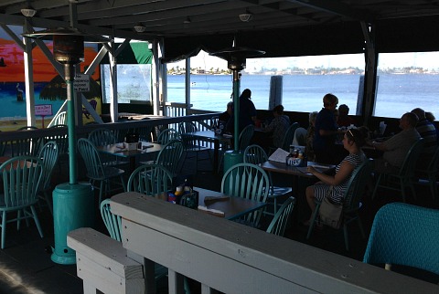 island cafe on the bay