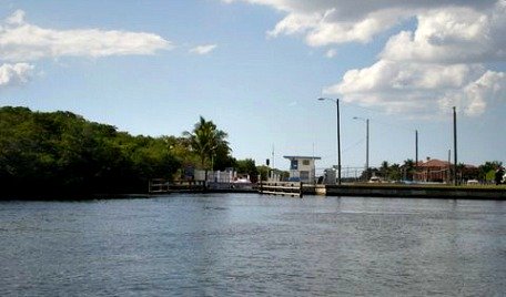 boat lifts cape coral