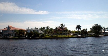 vacation homes cape coral